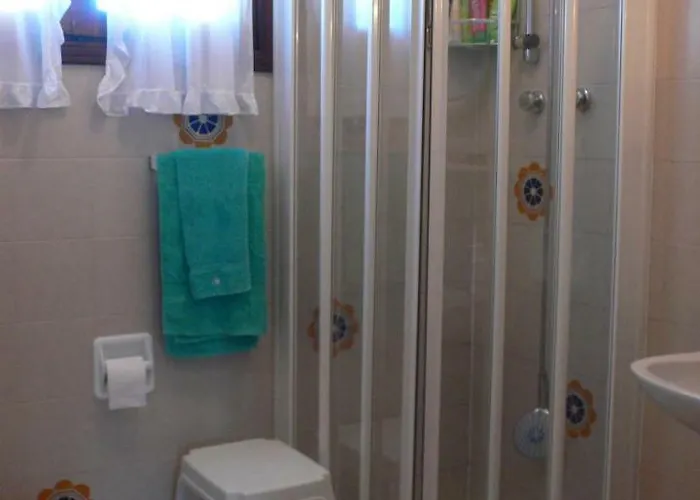 Monica - A Pochi Passi Dal Mare دونا فيردي